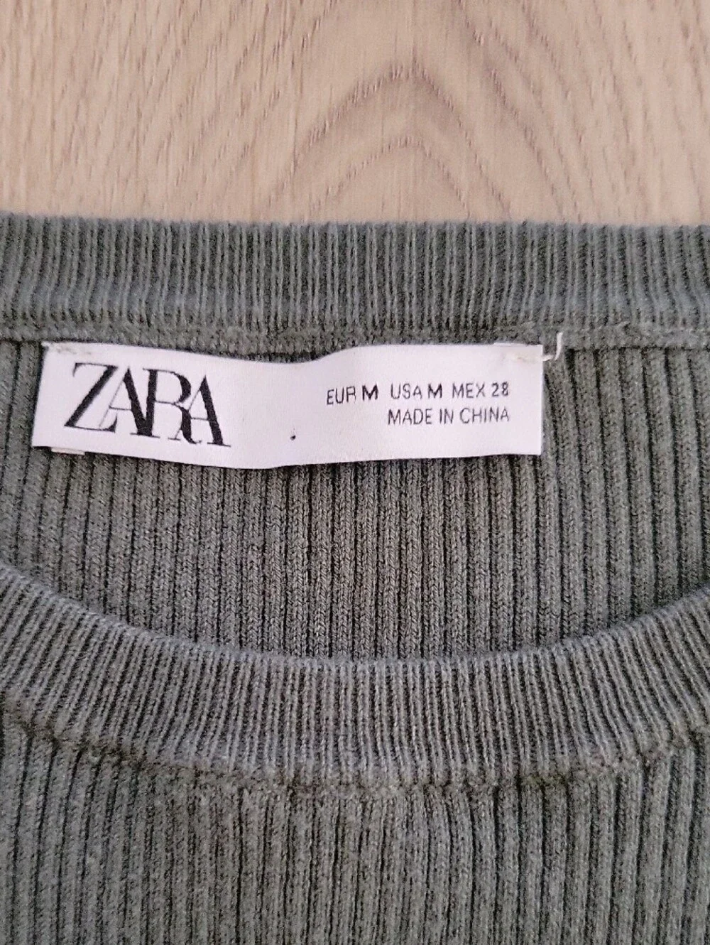 Zara Olive Green Ribbed Long-Sleeve Crop Top